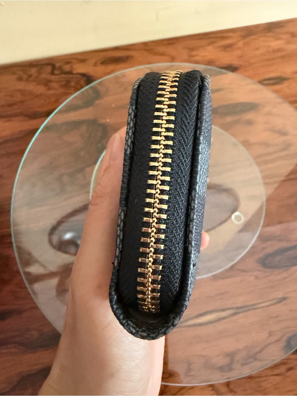 Checkered Accordion Card Case Wallet - Picture 6 of 10